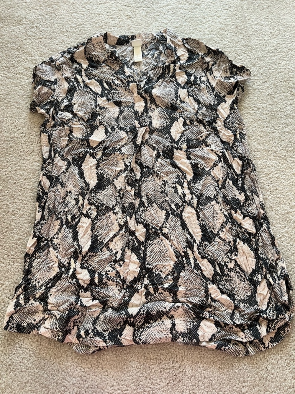 H&M Snake-Print Short Sleeve Tunic - Black & Cream